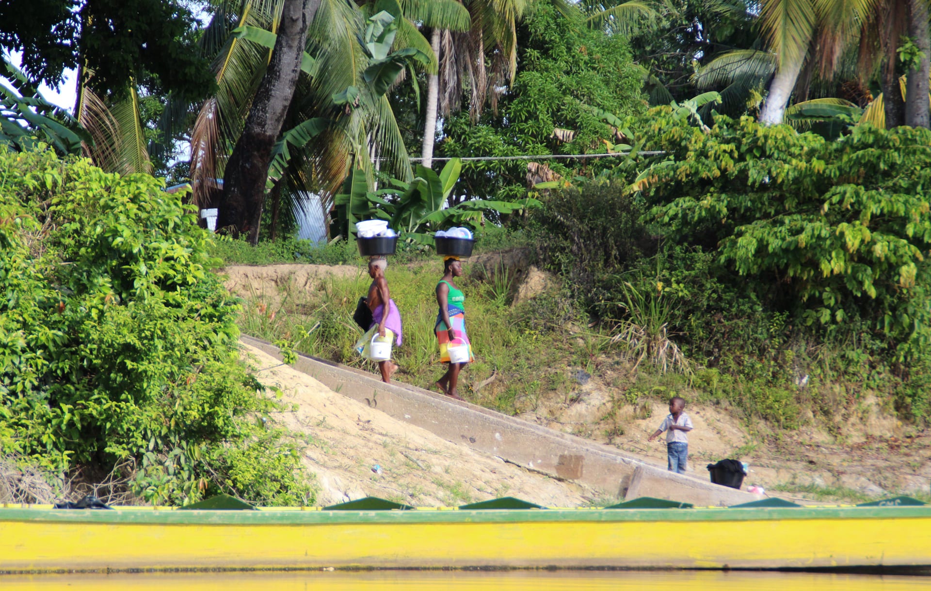 vakantie suriname binnenland Huren in Paramaribo